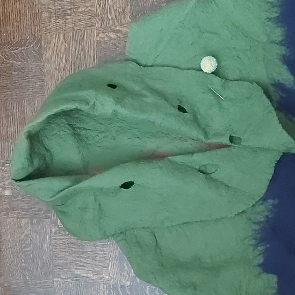 Handmade felted vest, art piece - Picture 4 of 5